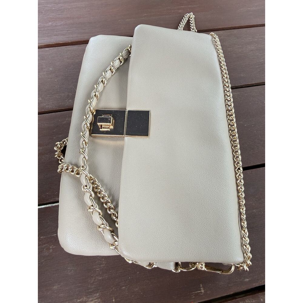 Beige Crossbody Shoulder Bag Gold Chain Strap Flap Clasp Faux Leather - Picture 4 of 13